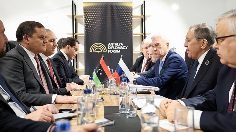 Normalisation libyenne, énergie nucléaire au Rwanda : à Antalya, Lavrov s’est entretenu avec plusieurs de ses homologues africains