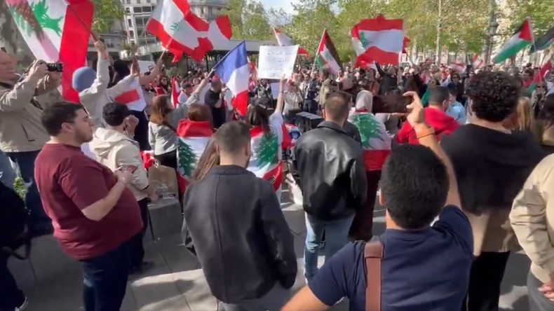 Manifestation à Paris pour le retrait de l’armée israélienne du territoire libanais