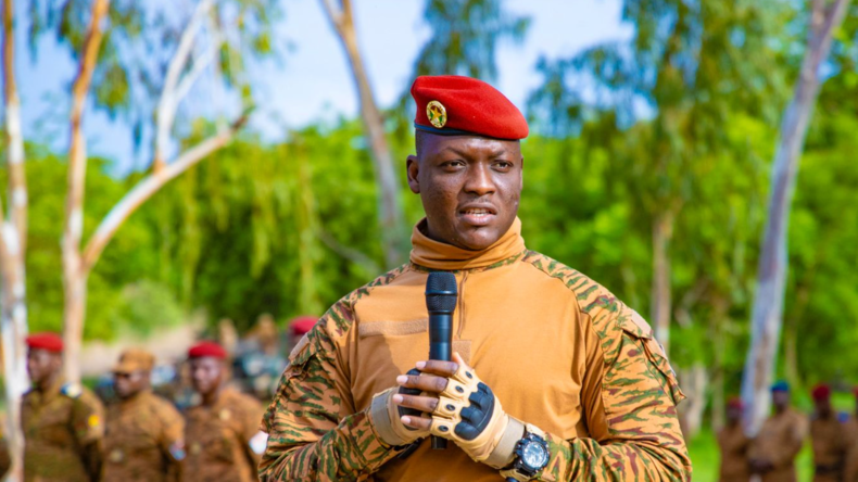 Burkina Faso : 359 associations suspendues pour non-conformité