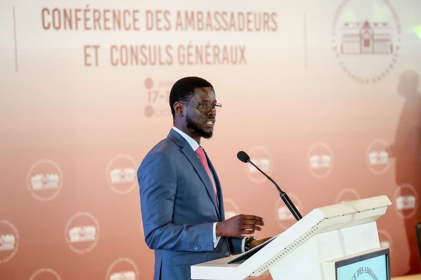 Conférence des ambassadeurs et consuls généraux du Sénégal : le président Faye pointe «une banalisation du recours unilatéral à la force»