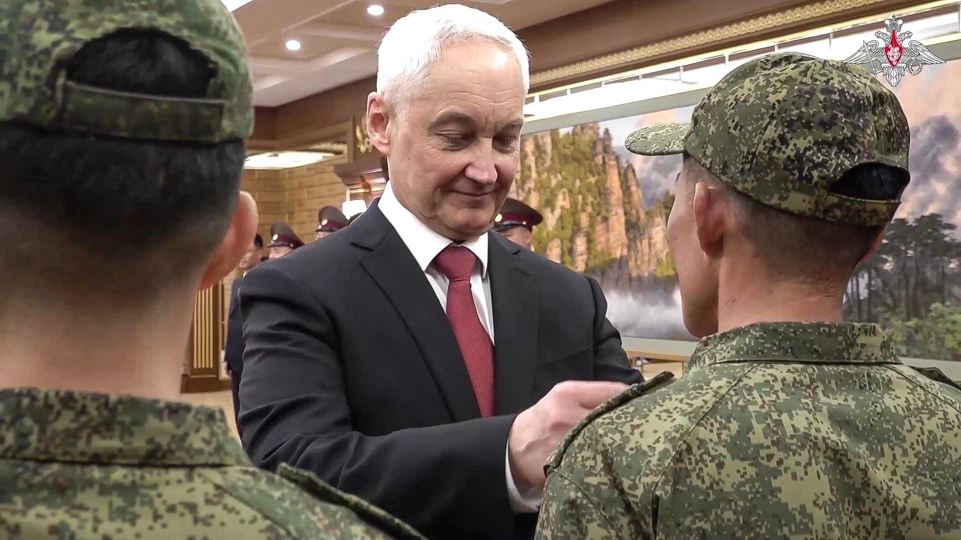 Visite de haut niveau à Pyongyang : la Russie et la Corée du Nord entendent conclure un accord de coopération militaire à long terme