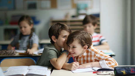 Ukraine : des écoliers «harcèleraient» des agents des bureaux de recrutement