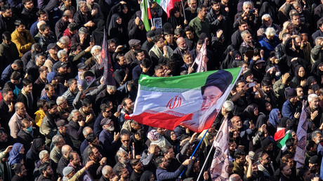 L'Iran rend hommage à Ali Khamenei, tué il y a 40 jours