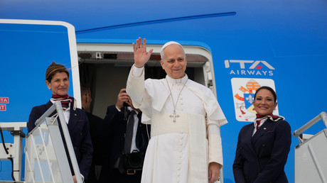 Le pape Léon XIV entame une tournée africaine de dix jours sur fond de tensions avec Donald Trump