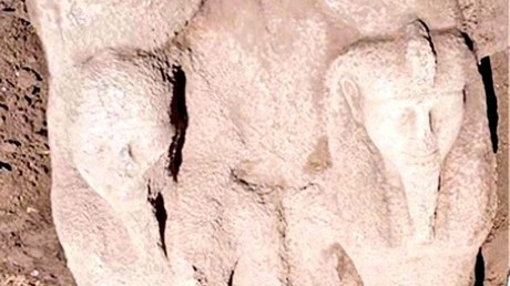 Égypte : découverte d'une statue de plus de deux mètres, attribuée au pharaon légendaire Ramsès II