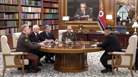 Visite de haut niveau à Pyongyang : la Russie et la Corée du Nord entendent conclure un accord de coopération militaire à long terme