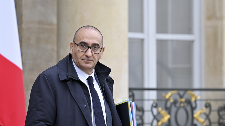 Free-party sur un terrain militaire en France : après trois jours, Nuñez promet de «mieux réprimer» ces rassemblements illégaux