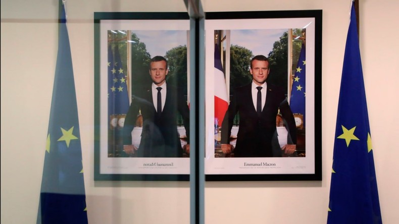 Portrait du chef d'État retiré à Saint-Denis : le jour où un maire a dit non au sourire encadré de Macron