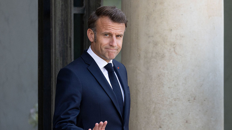 Le Monde : des perquisitions à la résidence de Macron dans le cadre d'une affaire de corruption