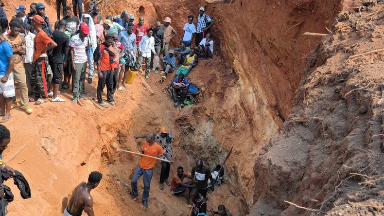 Angola : 28 morts lors d'un glissement de terrain dans une mine d’or illégale