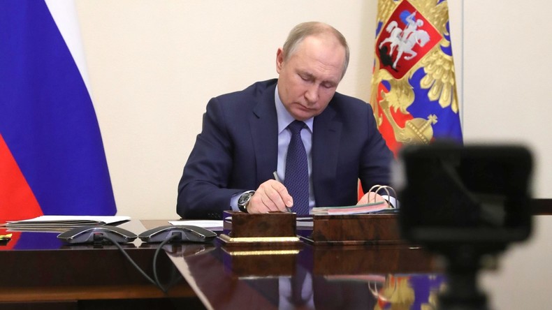 Poutine autorise l’armée russe à intervenir pour protéger les citoyens russes arrêtés à l’étranger par décision de justice
