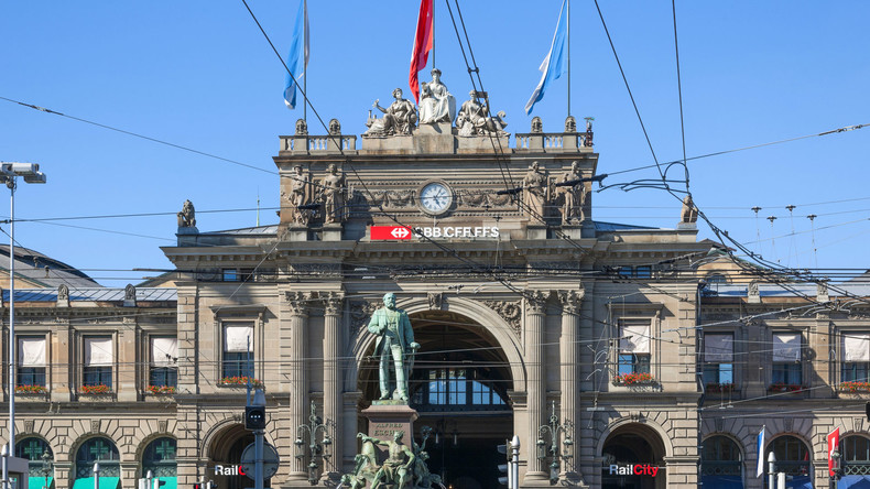 Zurich : Attaque au couteau à la gare, trois personnes blessées (VIDÉO)
