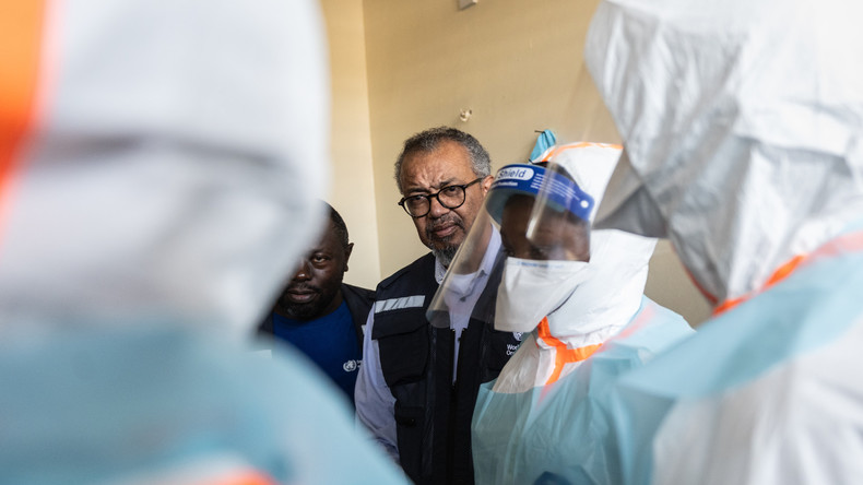 Ebola : 263 cas confirmés et 43 décès en RDC et en Ouganda