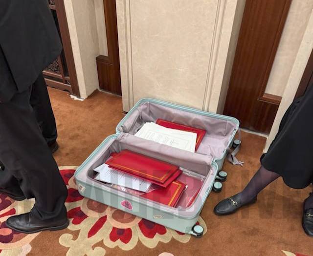 Visite de Poutine en Chine : accueil grandiose, moments insolites et thé avec Xi Jinping (PHOTOS, VIDÉOS)