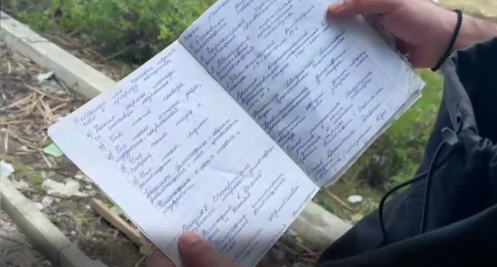 «Les enfants s’échappaient du dortoir. Ils fuyaient comme ils le pouvaient, pieds nus» : témoignages après l’attentat ukrainien en République populaire de Lougansk