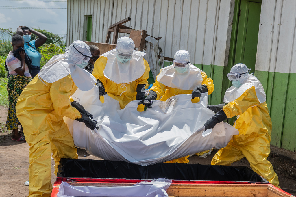 RDC : la Croix-Rouge rend hommage à trois volontaires morts d’Ebola