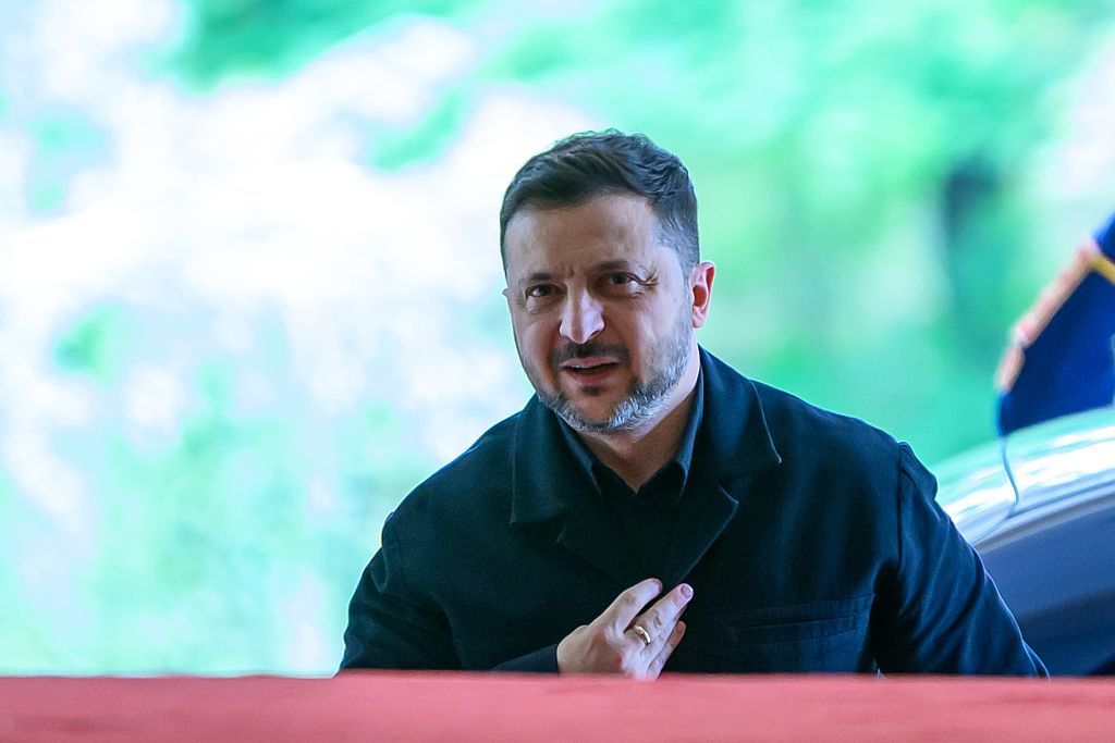 Zelensky rejette la proposition de Merz d'accorder à Kiev le statut de membre associé de l'UE, selon Reuters