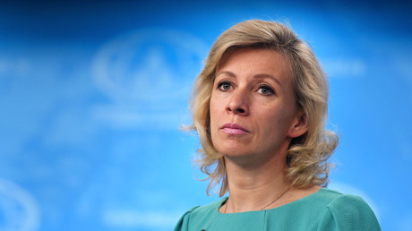 Enfants de diplomates russes «naturalisés de force» aux États-Unis ? Zakharova fustige une pratique discriminatoire