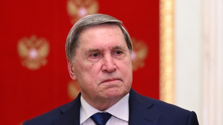 Ouchakov : une «décision sérieuse» de Kiev pourrait ouvrir la voie à la paix