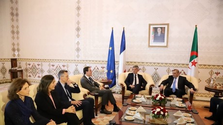 Visite de Darmanin en Algérie : le RN dénonce une «diplomatie de la courbette»