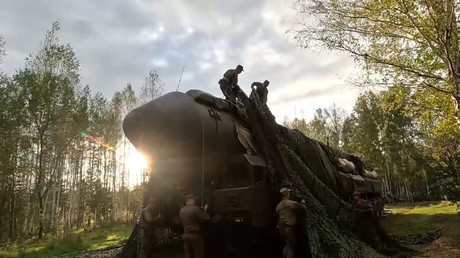 La Russie lance un vaste exercice de ses forces nucléaires stratégiques