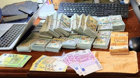 Corruption et porno en Ukraine : perquisitions dans plusieurs commissariats, des hauts responsables arrêtés