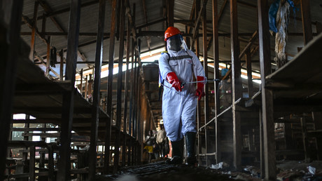 RDC : des attaques contre des centres de santé compliquent la riposte à Ebola