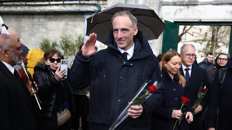 Présidentielle en France : Glucksmann qualifie Mélenchon d’«agent électoral de l’extrême droite»