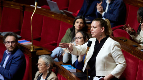 «La France blanche et chrétienne n’a jamais existé» : Mathilde Panot déclenche la polémique