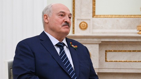 «Un joint par ici, une seringue par là» : Loukachenko explique la raison possible des menaces de Zelensky à l'encontre de la Biélorussie