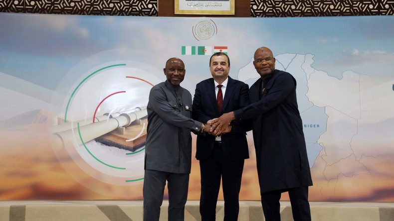 Lancement officiel des travaux du gazoduc transsaharien en Algérie