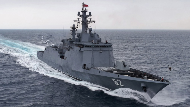 Corée du Nord : Pyongyang dévoile un nouveau destroyer (PHOTOS)