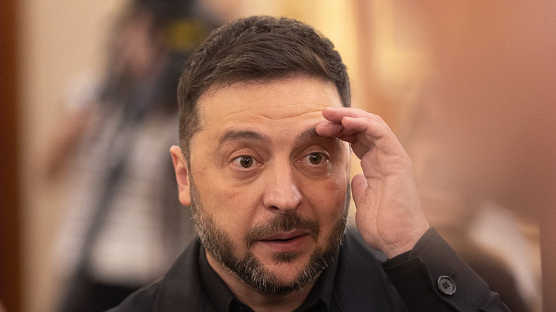 Le nazisme en Ukraine : Nawrocki aurait lancé un ultimatum à Zelensky, menaçant de lui retirer l'Ordre de l'Aigle blanc dans quelques jours