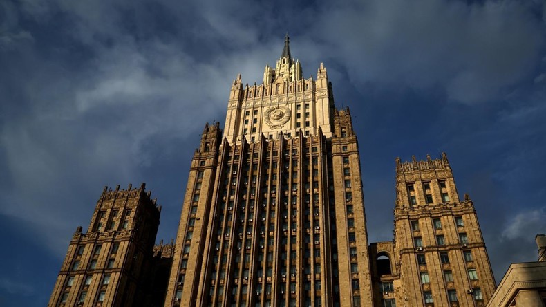 La Russie exige des réponses et de la transparence sur les laboratoires biologiques américains en Ukraine