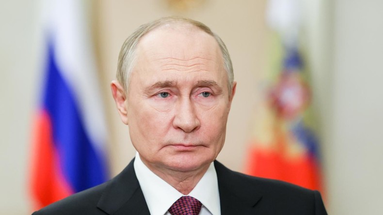 La Russie prolonge jusqu’à fin 2027 son interdiction de vendre du pétrole au prix plafonné par l’Occident