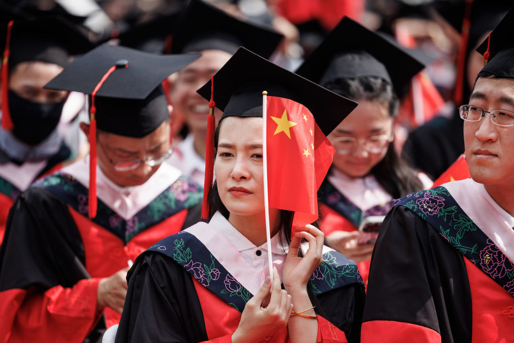 La Chine supprime 12 200 filières jugées obsolètes pour accélérer sa révolution de l'IA