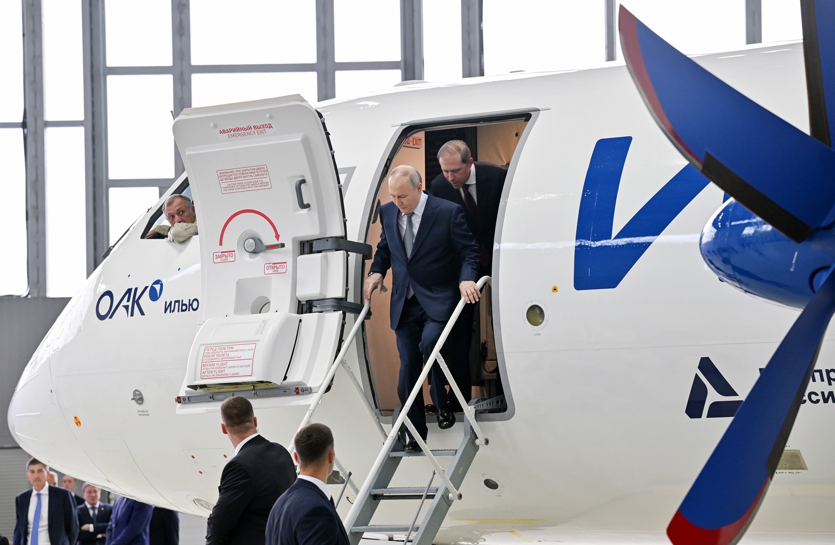 «Véritable révolution en six ans» : Vladimir Poutine a inspecté les nouveaux avions civils russes