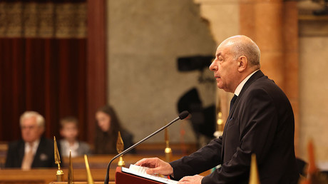 Hongrie : Magyar menace de destituer le président par voie de modification constitutionnelle