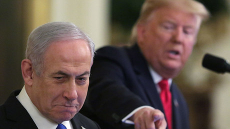 «Tu es complètement fou», «Je te sauve les fesses» : les détails de la conversation téléphonique entre Trump et Netanyahou
