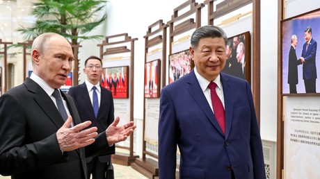 Vladimir Poutine souhaite un bon anniversaire à Xi Jinping, le qualifiant de «cher ami»