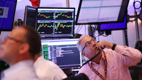 Après l'annonce de l'accord Iran–États-Unis, les marchés basculent entre chute du pétrole et envolée des Bourses