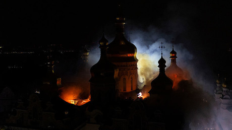 «Plus facile que d'admettre sa complicité dans le meurtre de civils» : Zakharova répond à Macron après l’incendie de la laure des Grottes de Kiev