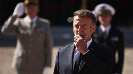 Macron critique Netanyahou et appelle à une solution diplomatique au Moyen-Orient
