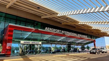 L’AES condamne «avec la plus grande vigueur» l’attaque terroriste de l’aéroport de Niamey