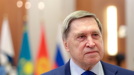 Ouchakov à propos du conflit ukrainien : «La Russie poursuit ses objectifs et ne mise pas sur l’exécution des arrangements évoqués à Anchorage»