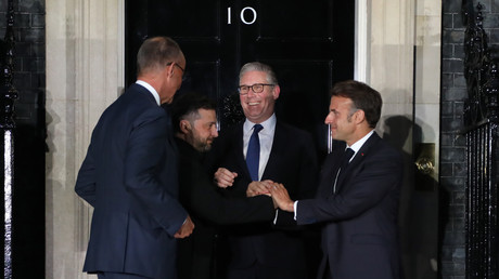 «La partie est finie» : au Royaume-Uni, Starmer à deux doigts de prendre la porte