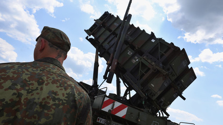 «Nous voulons nous assurer d’en avoir toujours beaucoup» : Trump annonce la production de missiles dans des usines Ford et GM