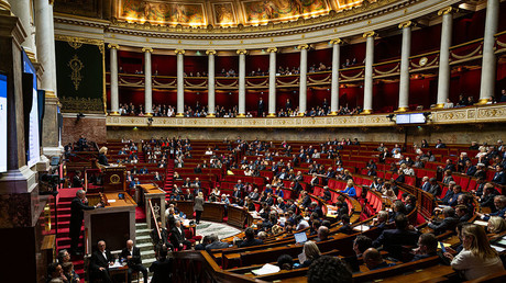 France : l’Assemblée nationale adopte le projet de loi constitutionnelle accordant l’autonomie à la Corse