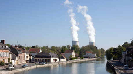 Canicule en France : EDF contraint d'arrêter plusieurs réacteurs nucléaires