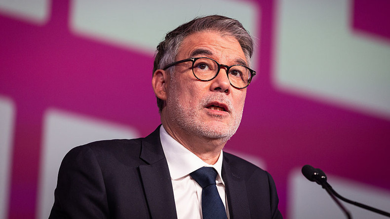 Taxe-mania française : le Parti socialiste veut taxer les flux de données Internet